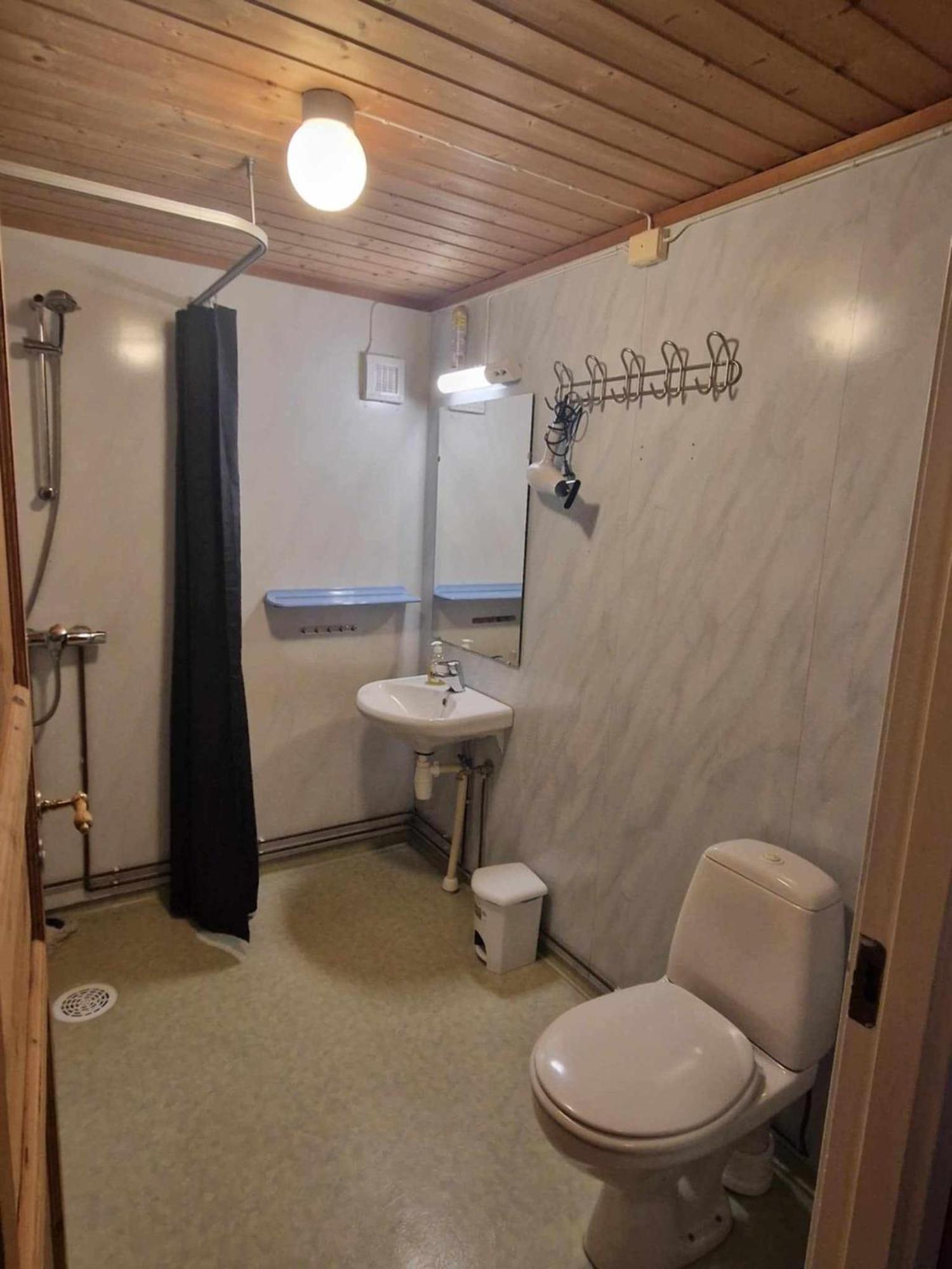 Bungalaven Lodge As Borselv Bilik gambar